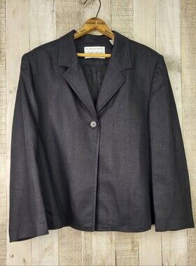 Lord & Taylor Black Linen Blazer. Size 14